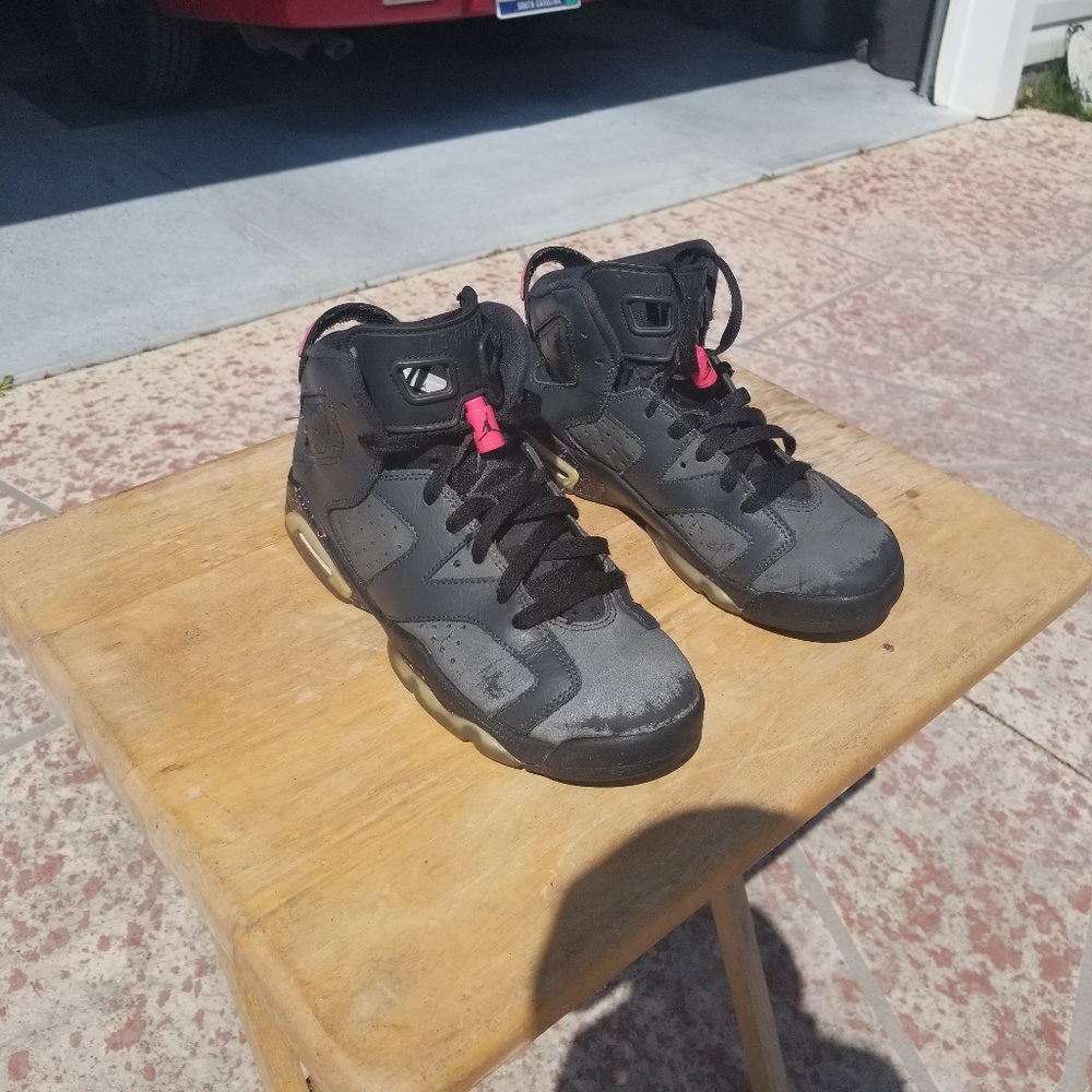 Jordan retro 6 hyper pink